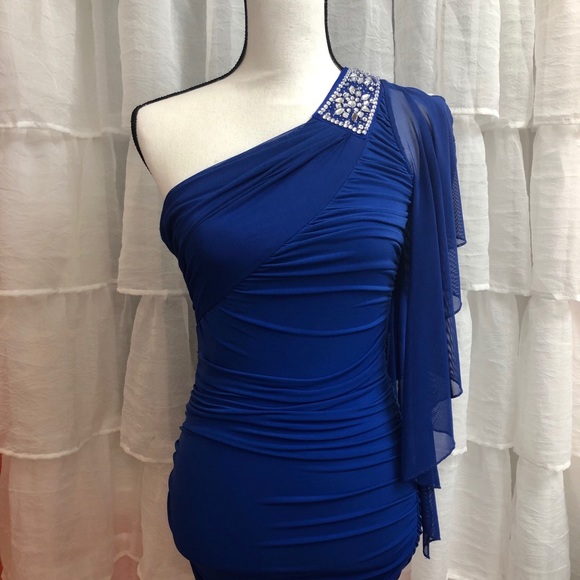Elegant Blue Formal Dress - Picture 1 of 2